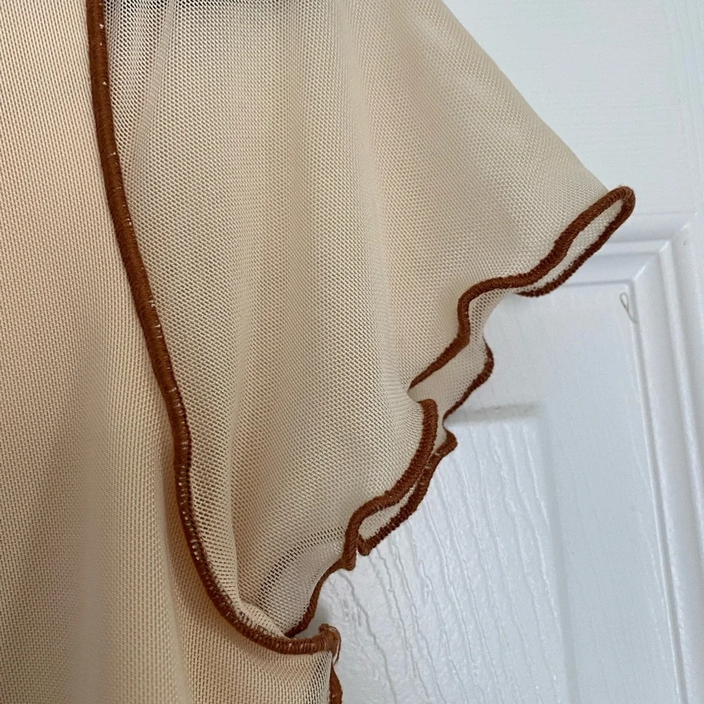 Asymmetrical top - Picture 3 of 6